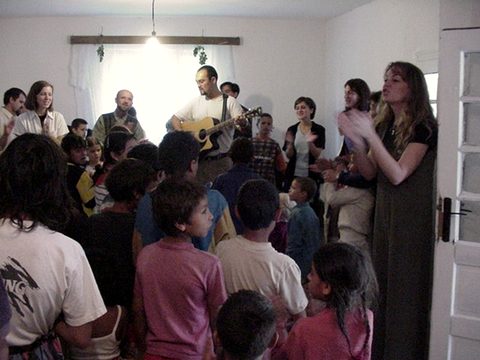 Worship with a visiting team in the early years
